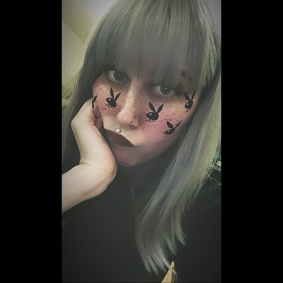 Meet your Posher, Kelly - Picture 1 of 1